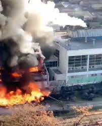 Jun 30, 2021 · un impactante incendio se desató en la madrugada de este miércoles en un depósito de cartón de villa itatí, en bernal. 6p8tewj5t8ddvm