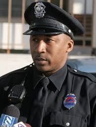 Petersburg police officer saves woman, two children from fire