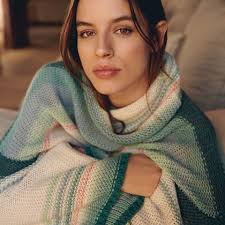 Last Day: Anthropologie Fresh Cuts Added Extra 40% Off