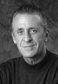 U N I V E R S I T Y O F M I A M I