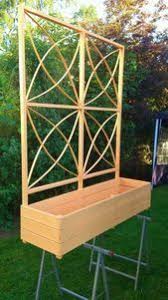 Pflanzgefass Mit Aufstiegshilfe Bauanleitung Zum Selber Bauen Pflanzkasten Rankhilfe Selber Bauen Sichtschutz Garten Selber Bauen