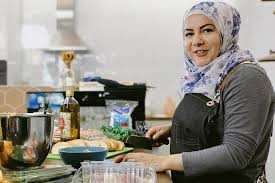 Woman chef woman muslim chef chef stock vector royalty free. Hijab Wearing Masterchef Alumna Hosts New Chef In Hijab Food Show Latest Tv News The New Paper