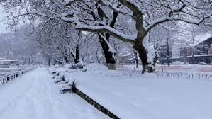 Το δεύτερο κύμα της κακοκαιρίας «ελπίς» σαρώνει τη χώρα, με την αττική και την αθήνα να καλύπτονται από χιόνι. H Mish Xwra By8ismenh Sto Xioni Poy Entopizontai Ta Problhmata Cnn Gr