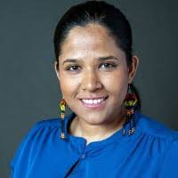 Serena Walters's Instagram, Twitter & Facebook