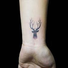 Geyik Erkek Bilek Dovmeleri Deer Wrist Tattoos For Men Mini Tattoos Dovme Bilek Dovmeleri