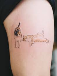 Schoonheid Ligt In Eenvoud Minimalistische Dierentatoeages Gemaakt Bij Sol Tattoo Parlor In 2020 Cute Cat Tattoo Cat Tattoo Small Tattoos