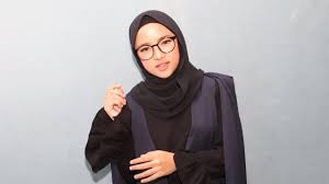 1,626,835 likes · 86,435 talking about this. Nissa Sabyan Kolaborasi Dengan Siti Nurhaliza Dalam Lagu Ikhlas Kumparan Com