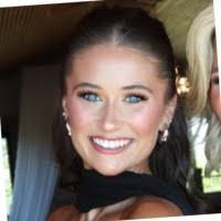 Amy Baggett's Instagram, Twitter & Facebook