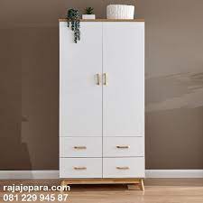 Lemari pakaian 2 pintu merupakan pilihan yang paling tepat bagi anda yang menginginkan sebuah lemari dengan desain sederhana, minimalis, namun tetap efektif untuk menyimpan semua pakaian anda. Lemari Pakaian Retro Minimalis 2 Pintu Rajajepara Com