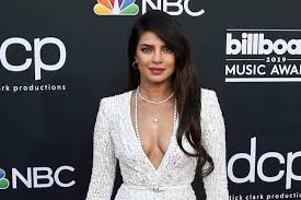 Priyanka chopra is an indian actress and the winner of the miss world 2000 pageant. Priyanka Chopra Das War So Typisch Jophie