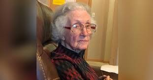 Dana Bromley's Instagram, Twitter & Facebook