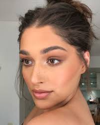 Emma Chen S Instagram Photo Blah Blah Blah Insert Caption Natashaangelis Giving Me The Bes Neutral Makeup Wedding Makeup Looks Bridal Makeup Looks