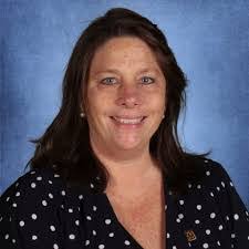 Brenda Pinto's Instagram, Twitter & Facebook