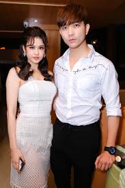 Chiều 3/12, hình ảnh bình minh tình cảm bên trương quỳnh anh được đăng tải trên mạng xã hội và ngay lập tức gây chú ý. Sau Khi Lá»™ áº£nh Tinh Cáº£m Vá»›i Binh Minh TrÆ°Æ¡ng Quá»³nh Anh Khong Con Sá»'ng Chung Vá»›i Tim