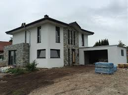 Diese stadtvilla sieht edel aus durch die weiße außenfassade und den teilweise grau abgesetzten eingangsbereich. 2015 Neubau Einer Stadtvilla Mit Garage In Verl Als Kundenauftrag