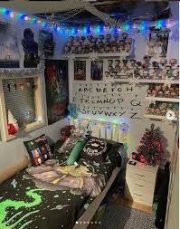 Discover soon to be trending recipes, style tips, home projects and your next best idea. Ideas For Bedroom Decor Pinterest Bedroom Decor Pink And Grey Bedroom Decor Ideas Cheap Bedroom Decor 3 Room Inspiration Bedroom Grunge Bedroom Emo Room