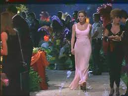 A woman entices a bomb expert she's involved with into destroying the mafia that killed her family. The Specialist 1994