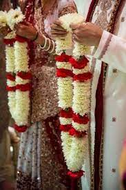 See more ideas about indian wedding flowers, flower garland wedding, wedding. 16 Jaimala Garland Ideas Indian Wedding Garland Garland Wedding Indian Wedding