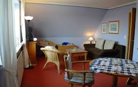 Wir begleiten den sylter andré über seine insel und zeigen euch, was sylt für ihn in der kalten jahreszeit so besonders macht. Haus Insulaner Ferienwohnung Tinnum