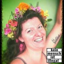 Wir wünschen euch einen schönen Feiertag! :-)