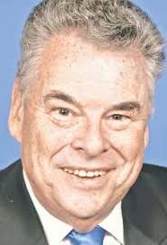 Drug dealer' doc's case in jury's hands