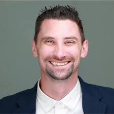 Dustin Searle's Instagram, Twitter & Facebook