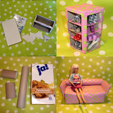 Barbiemobel Schnell Selbst Gebastelt Diy Dollhouse Furniture Barbie Mobel Barbie Puppenhaus Bastelideen