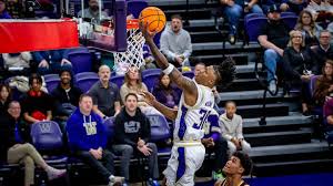 Huskies Bounce Back With Big Boost From Freshman Guard