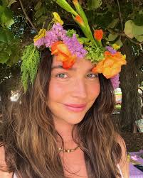 Candice Baker (@candiceleabaker) • Instagram photos and videos