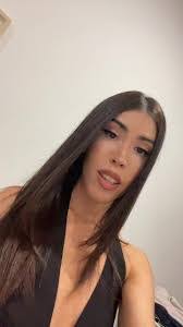 Raquel Arenas's Instagram, Twitter & Facebook