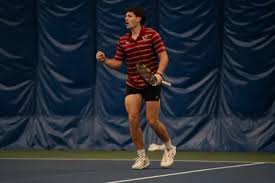 Men's Tennis Tops Charleston 5-2