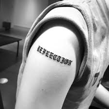 Here's what anwar hadid's tattoo's mean. Reflection Tattoo On Anwar Hadid S Left Upper