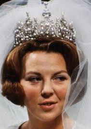 The Royal Calendar: Welcome June 2012