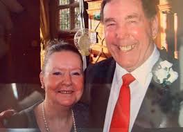 Husband's guilt as wife died from cancer after washing his asbestos-covered  clothes