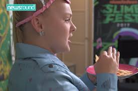 Jojo siwa schedule & tickets. Jojo Siwa Tries British Food Learnenglish Kids British Council