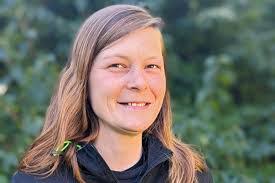 Lacey Gibbs's Instagram, Twitter & Facebook