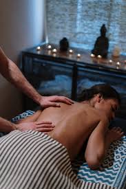 Massage, back massage, relaxation, techniques, how to massage, how to give a back. Massage Wellness Therapy With Alpine View Parkhotel Wallgau