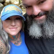 Are there any hotels in Galveston with cruise parking and a shuttle to port