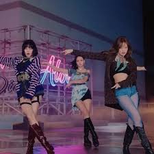 Jun 17, 2021 · salah satu tentara amerika yang paling terkenal adalah seorang pria muda mungil bernama audie murphy. 5 Potret Mempesona Blackpink Di Mv Terbaru Lovesick Girls Entertainment Fimela Com