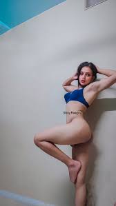 Sissy Raagini on X: Phenomenal breathing taking piece of art. Sometimes i  wish i could fuck my sissy self as a regular boy If you wanna look  beautiful. Workout and do dieting. Its as simple as that . indiansissy  indiancrossdresser sissyslut ...
