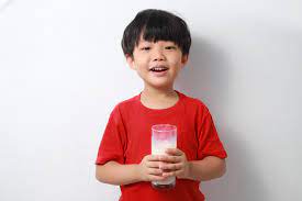 Sebaiknya meminum susu soya hanya dilakukan pada saat bayi memang tidak bisa minum susu sapi karena penelitian mengatakan bahwa susu soya tidak memiliki keuntungan dibandingkan. Mitos Susu Soya Menyebabkan Anak Laki Laki Menjadi Feminin