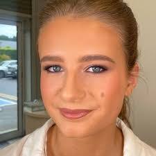 Lauren Kenna's Instagram, Twitter & Facebook