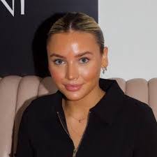 Olivia Kendrick's Instagram, Twitter & Facebook