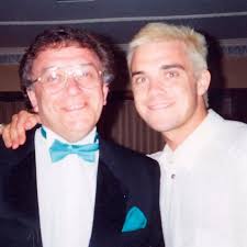 Crooner Robbie Williams will duet with his dad for Sinatra numbers