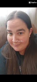 Brooke Kellogg's Instagram, Twitter & Facebook