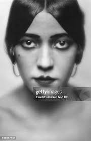 185 Frauenbildnis Stock Photos, High-Res Pictures, and Images