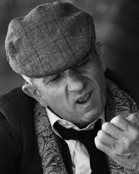 Warren Glover's Instagram, Twitter & Facebook