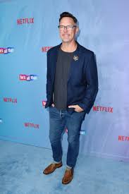 This time around the freddie prinze jr. How Old Is The Cast Of He S All That Irl A Guide