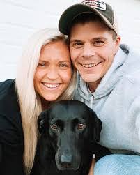 Leanna Boyer's Instagram, Twitter & Facebook