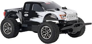 Best ford raptor rc truck of 2020 top rated reviewed. Carrera Rc 370181069 2 4ghz Ford F 150 Raptor Gelandewagen I Ferngesteuertes Auto Ab 8 Jahren I Mit Controller Ladekabel Akku Batterien I Spielzeug Fur Kinder Erwachsene I Sofort Einsatzbereit Amazon De Spielzeug